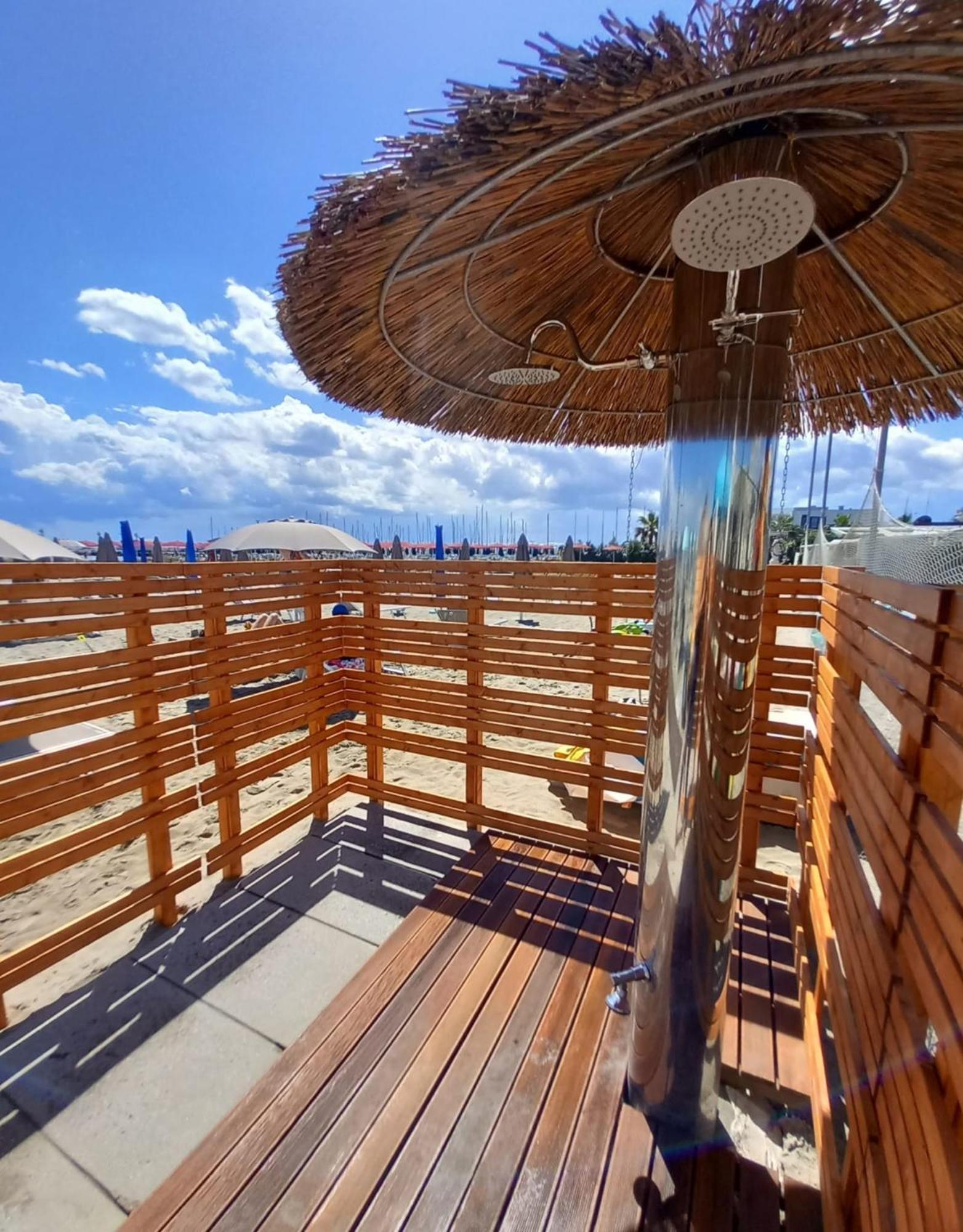 Hotel Ariella Милано Мартима Екстериор снимка