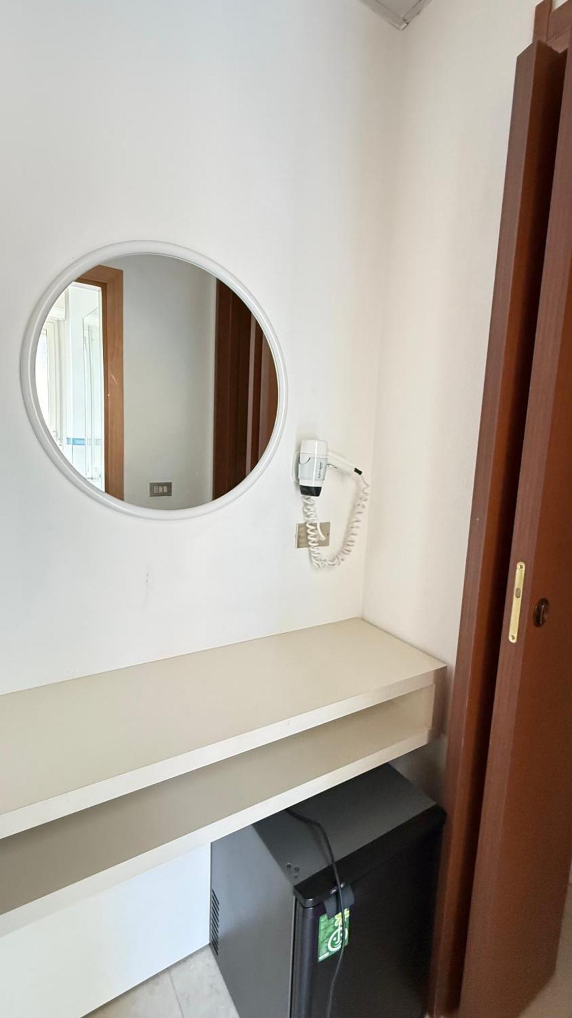 Hotel Ariella Милано Мартима Екстериор снимка